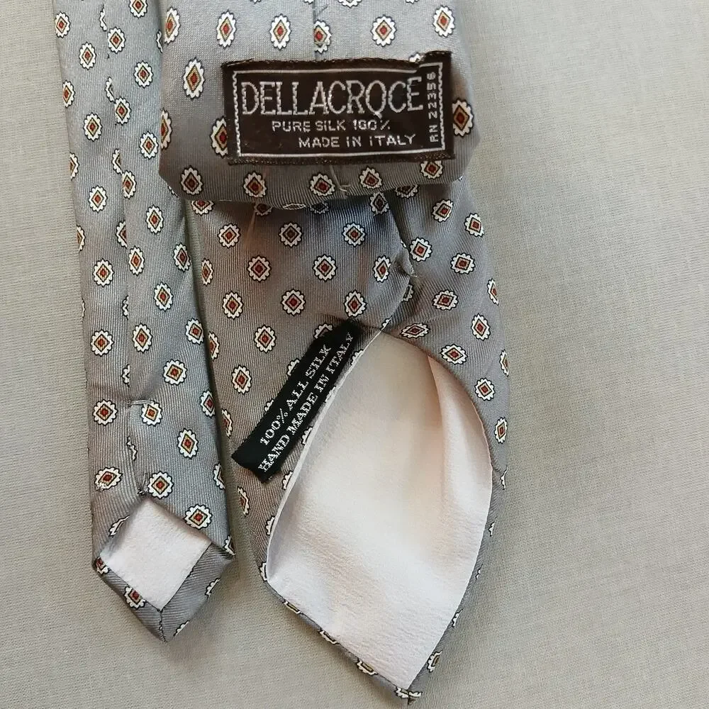 Vintage Della Croce Grey Medallion Print Mens Necktie Italy handmade silk retro